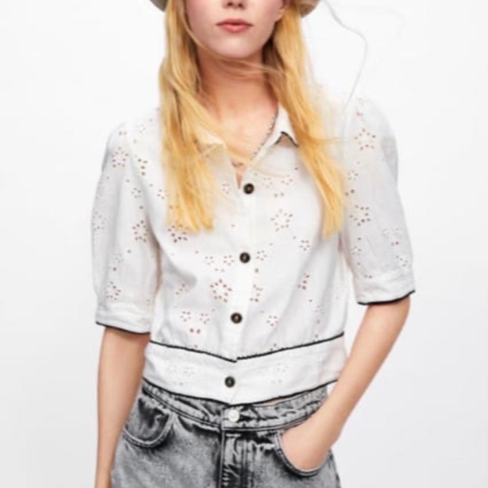 Zara White Eyelet Embroidery Cropped Shirt Black Contrast Trim Size Medium - Picture 8 of 8